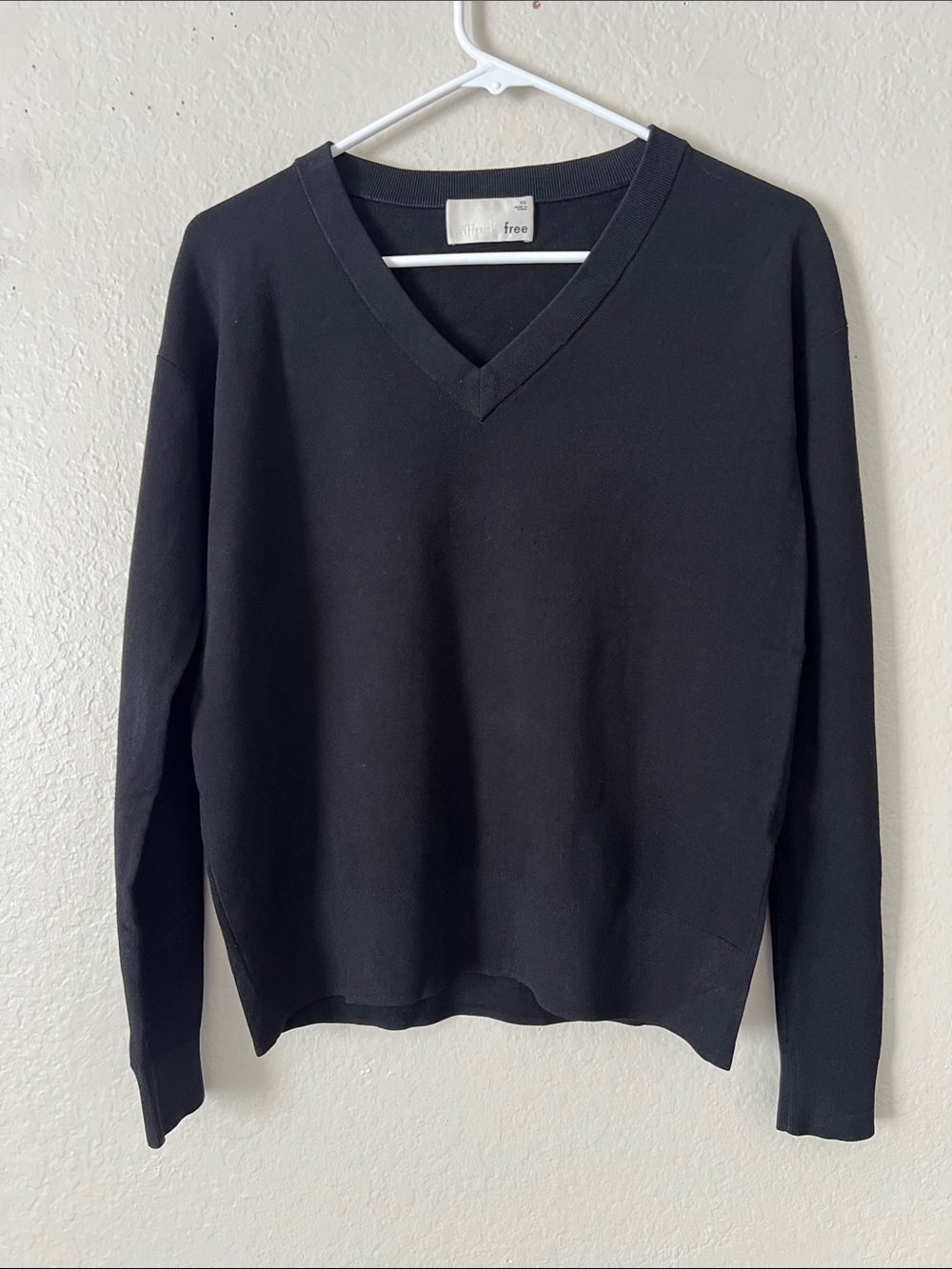 EUC WILFRED FREE V-neck Pullover Sweater Black Size XS